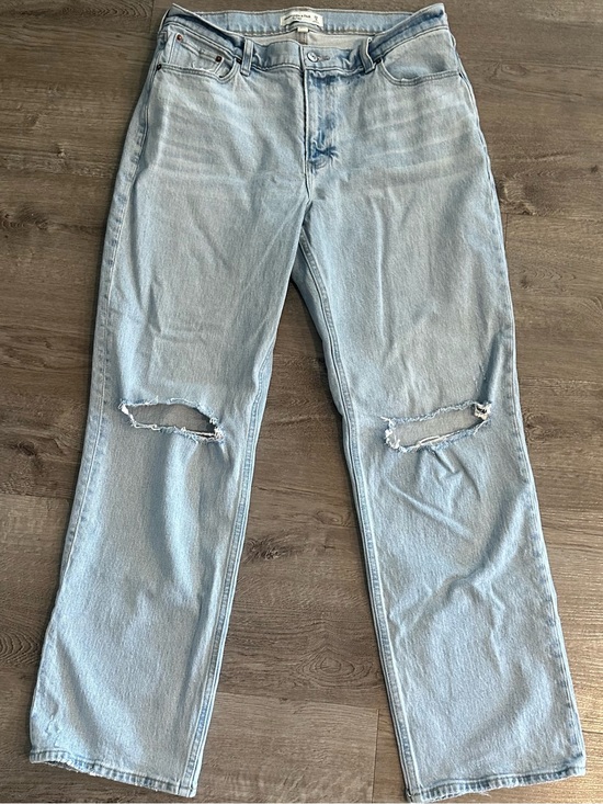Abercrombie & Fitch Denim - Abercrombie & Fitch The Baggy Low-Rise Jean Curve Love Size 29 Short